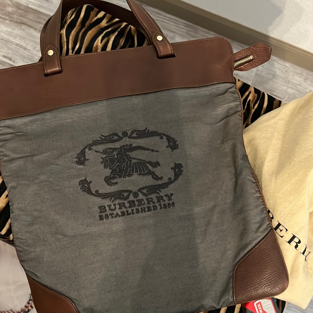 Great Fall Burberry Stowell Tote